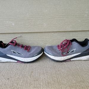 Altra paradigm size 7.5